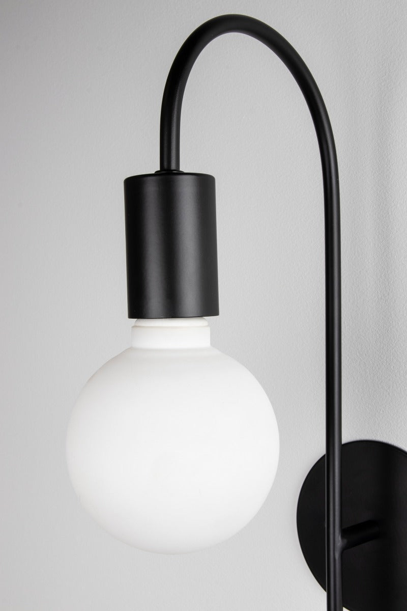 Grace Seinavalgusti, Must - Globen Lighting - snug.ee
