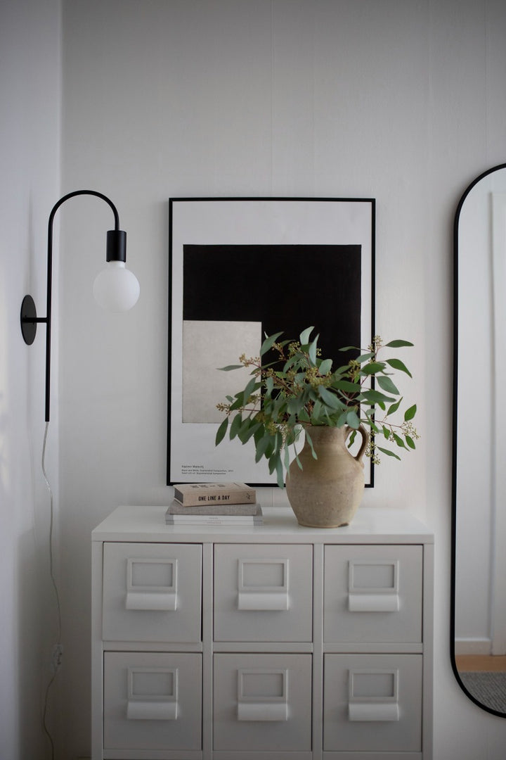 Grace Seinavalgusti, Must - Globen Lighting - snug.ee
