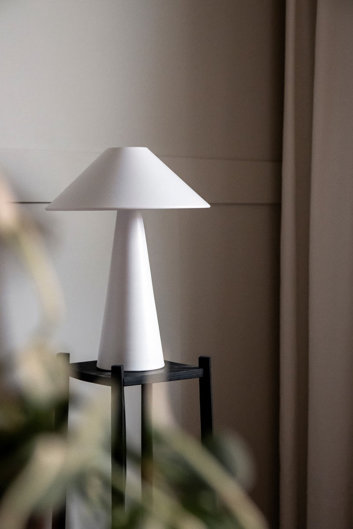 Cannes Lauavalgusti, Valge - Globen Lighting - snug.ee
