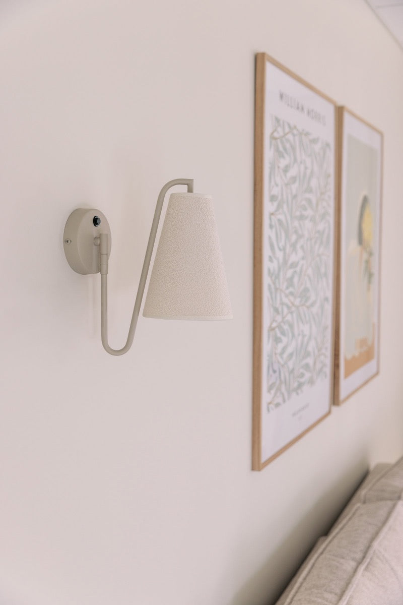 Lou Seinavalgusti, Beež - Globen Lighting - snug.ee