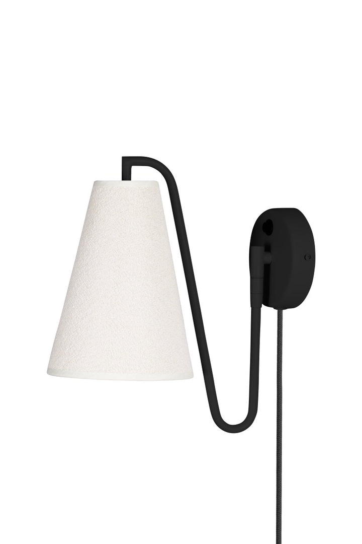 Lou Seinavalgusti, Must - Globen Lighting - snug.ee