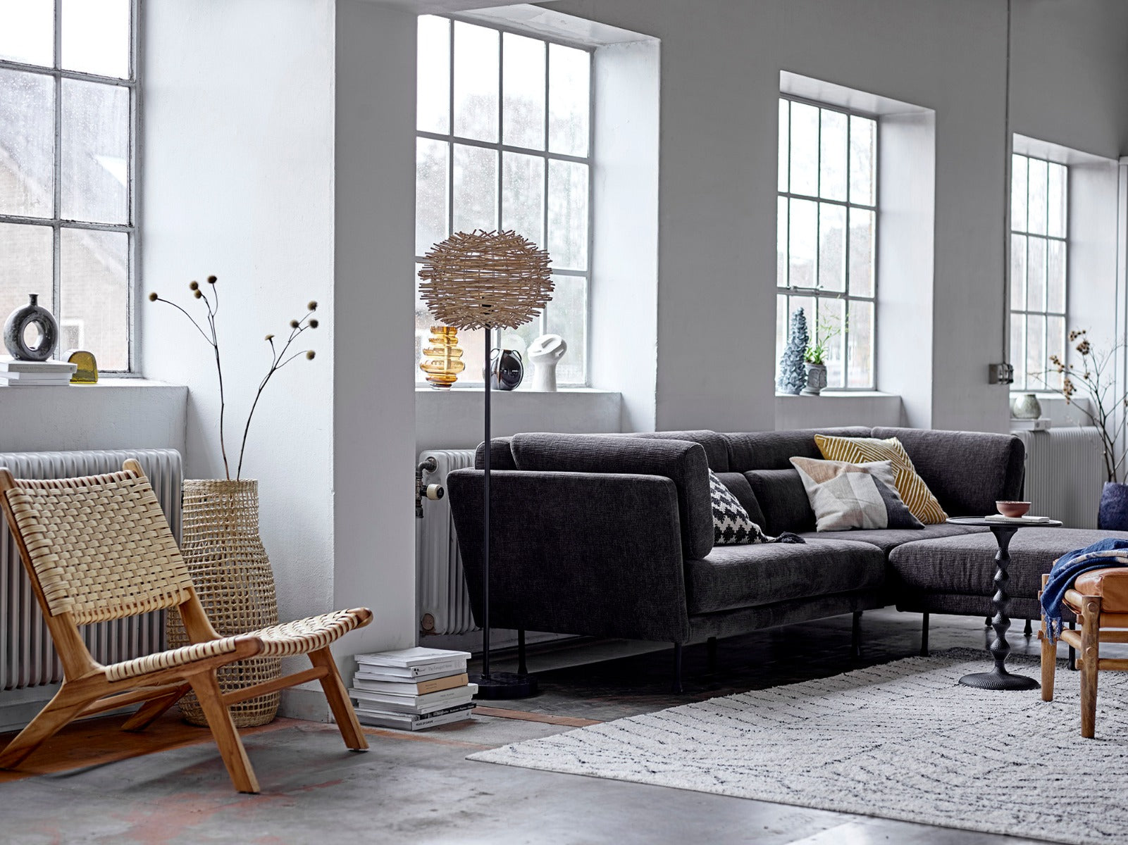 Anka Metallist Abilaud, Must - Bloomingville - snug.ee