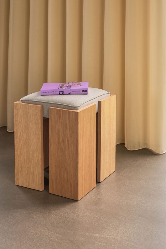 Forma Taburet, Tamm - Hübsch - snug.ee