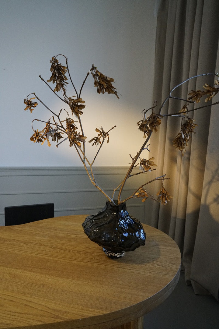 Canyon Vaas L, New Smoke - Hein Studio - snug.ee
