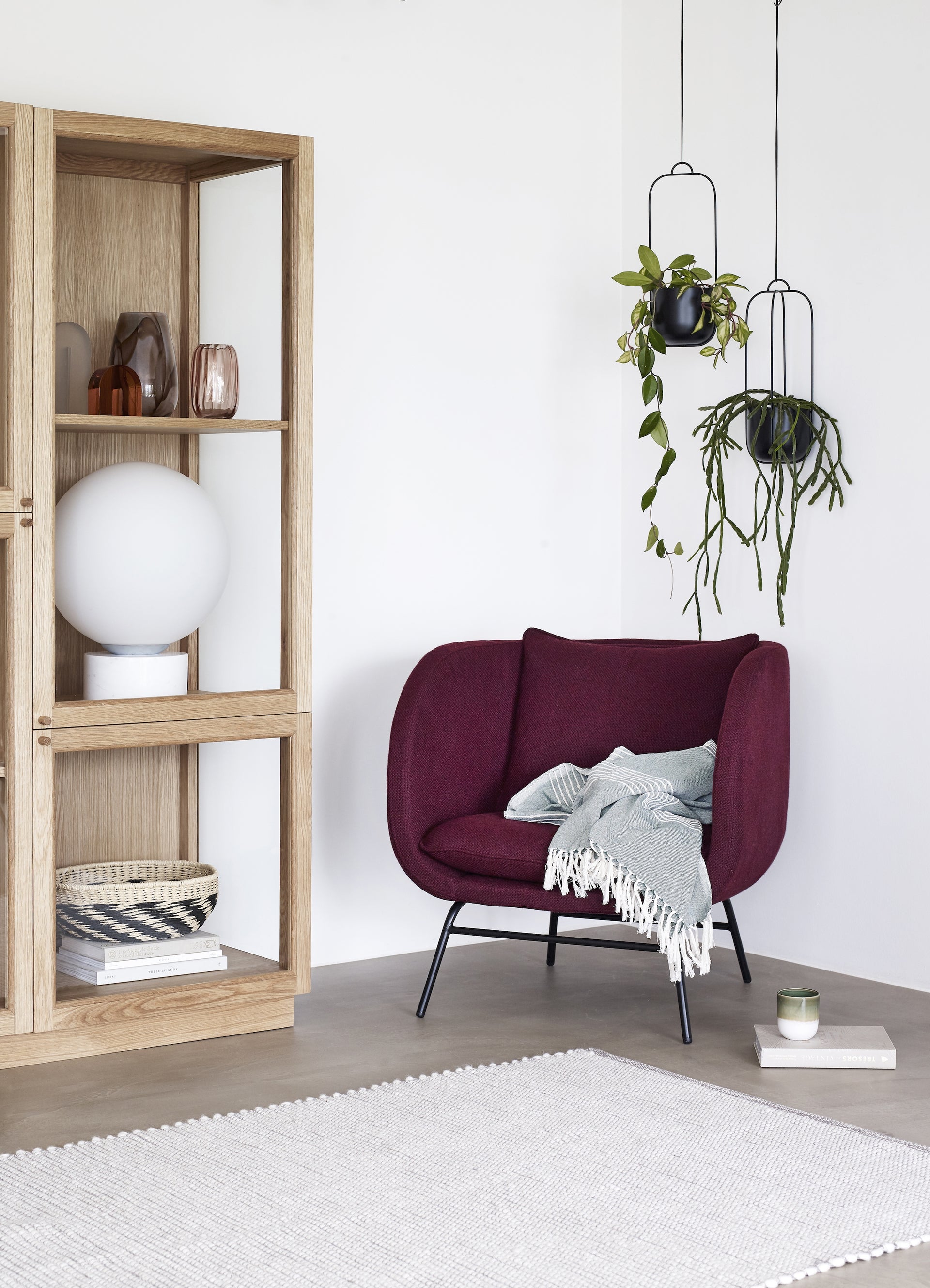 Lotus Rippuvad Lillepotid 2tk, Must - Hübsch - Lillepotid & Vaasid - snug.ee