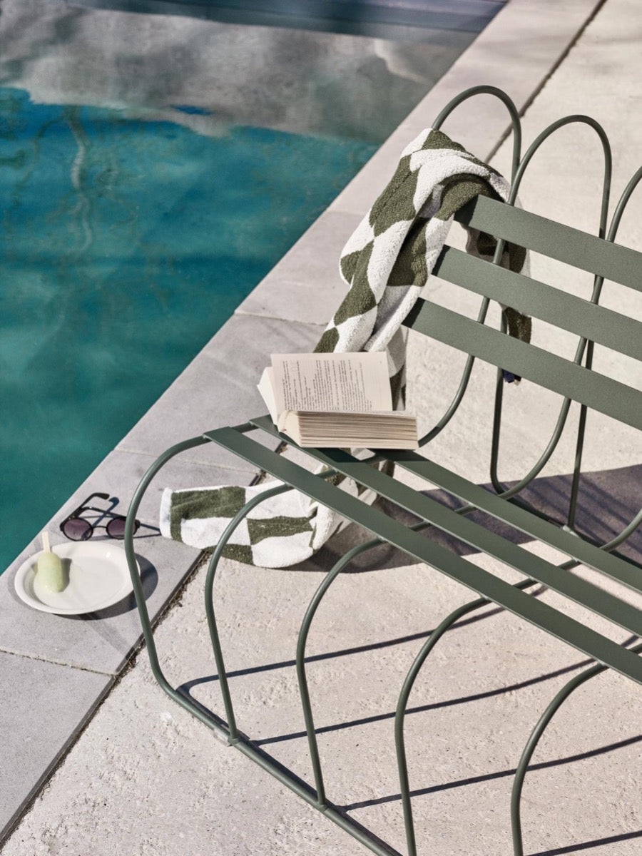Gardener's Sofa Metallist Aiapink - Design House Stockholm - snug.ee