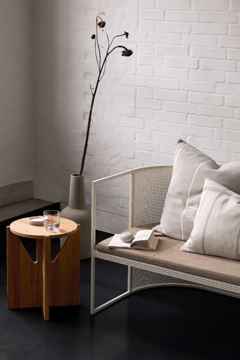 Simple Abilaud / Taburet, Tamm - Kristina Dam - snug.ee