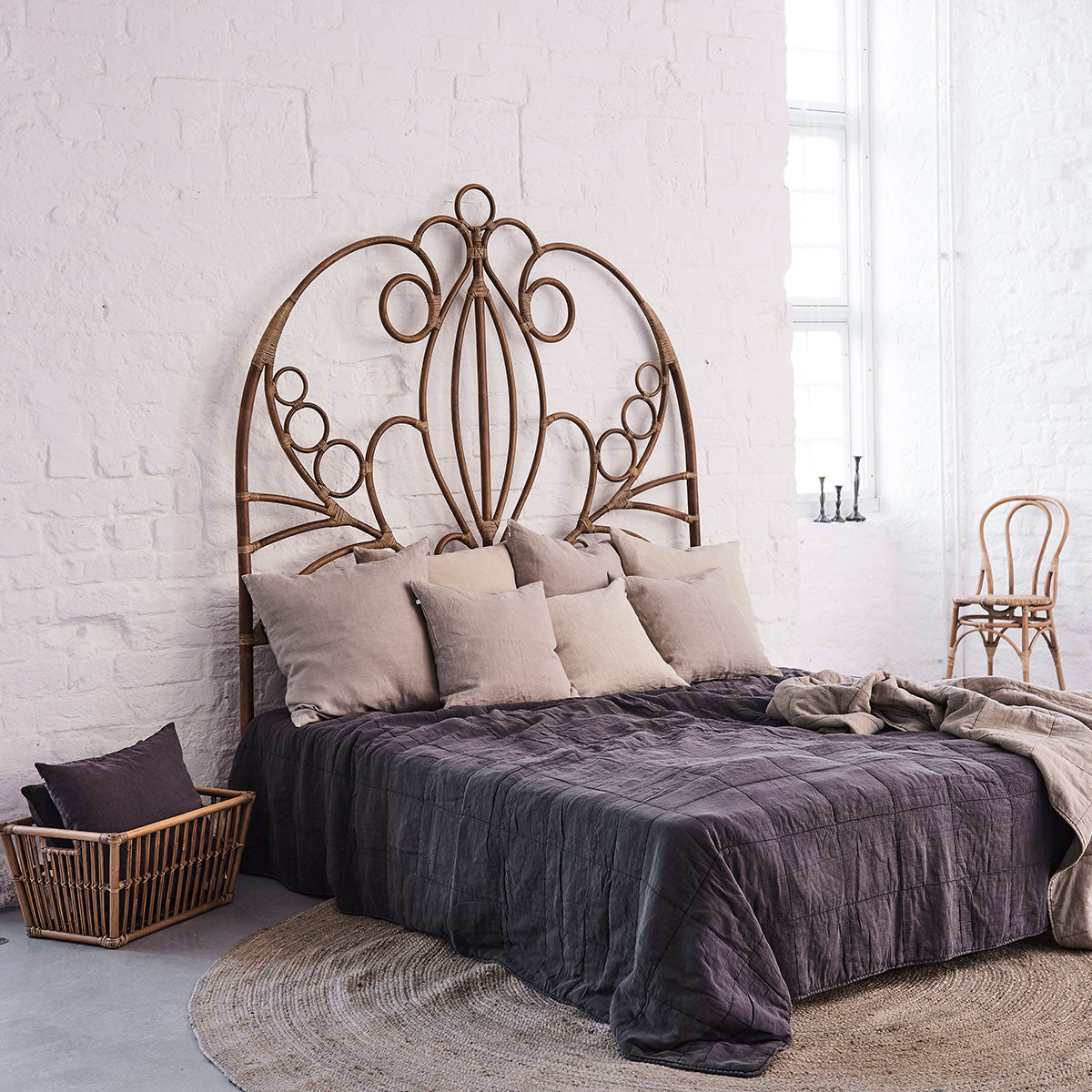 Natalia Voodipeats, Antiik - Sika-Design - snug.ee
