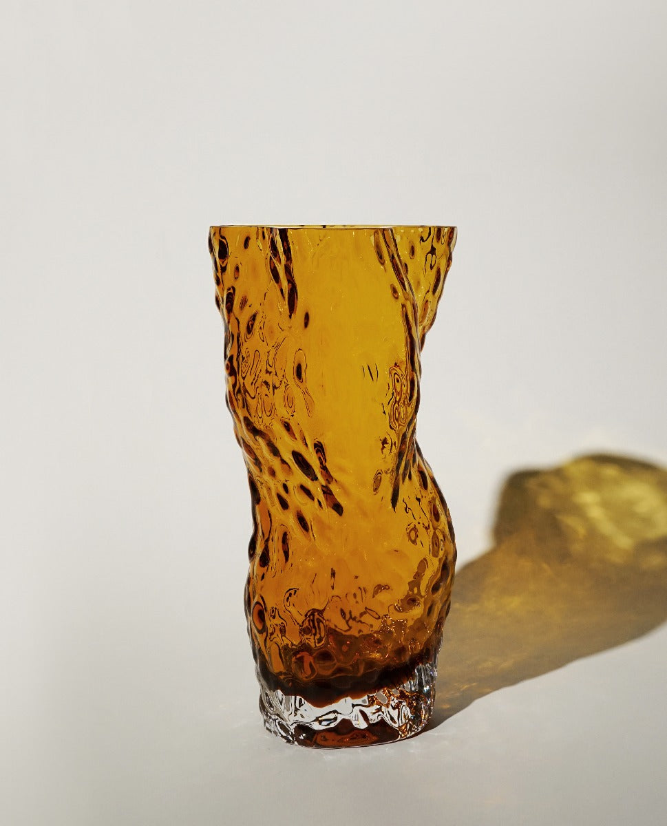 Ostrea Vaas, Amber - Hein Studio - snug.ee