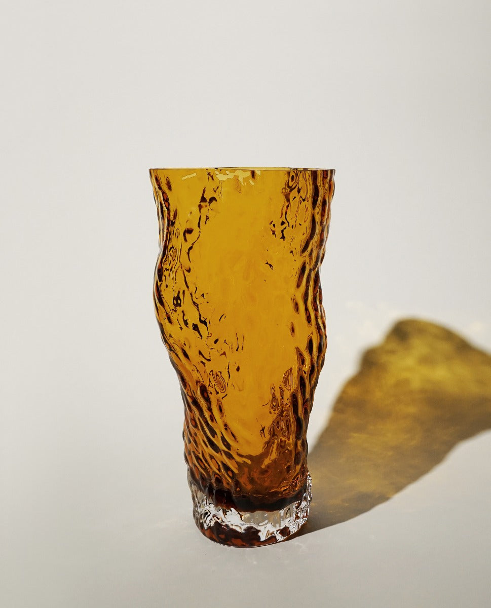 Ostrea Vaas, Amber - Hein Studio - snug.ee