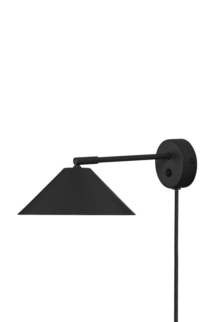 Cannes 20 Seinavalgusti, Must - Globen Lighting - snug.ee
