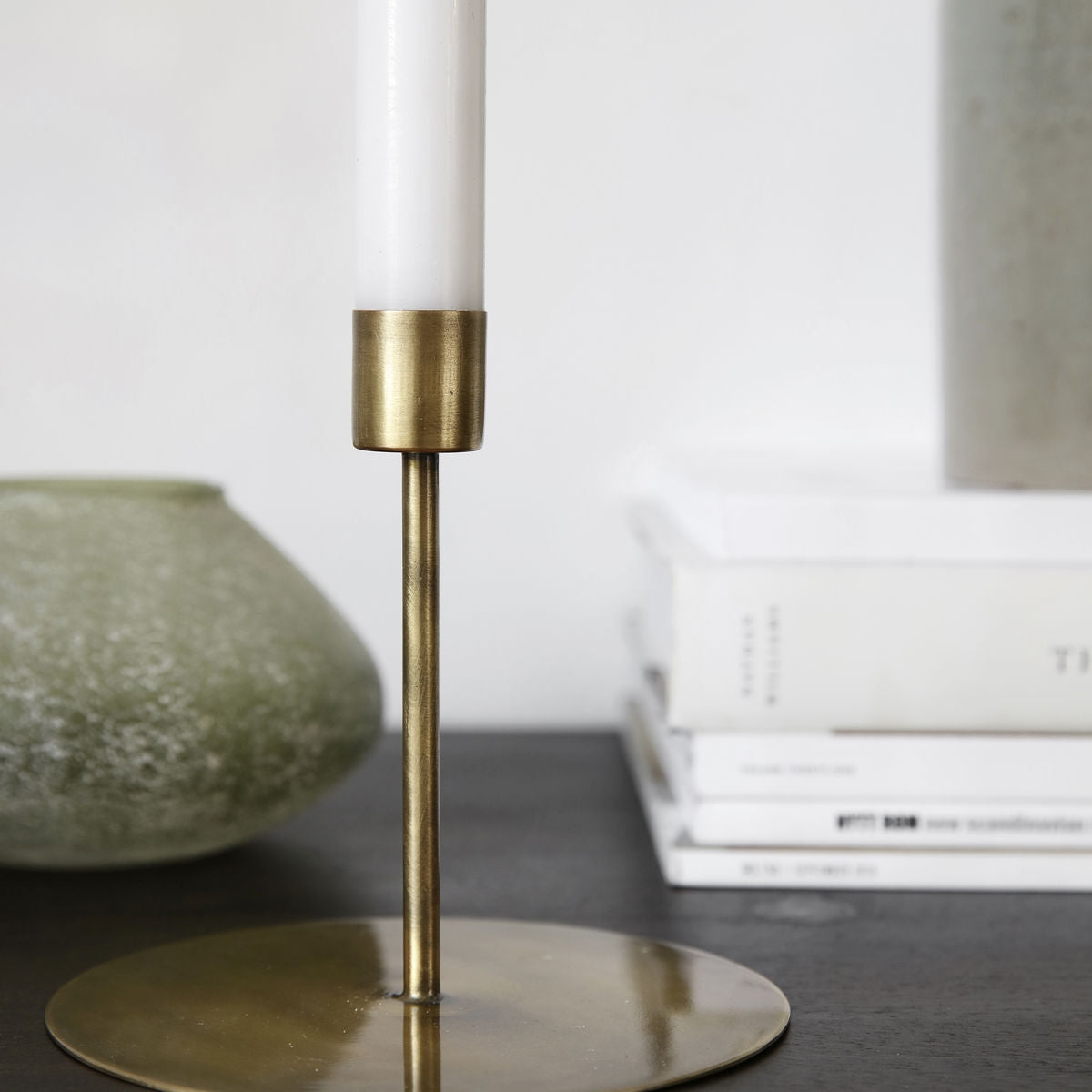 Anit Candleholder- House Doctor - Kuldne Küünlajalg - snug.ee