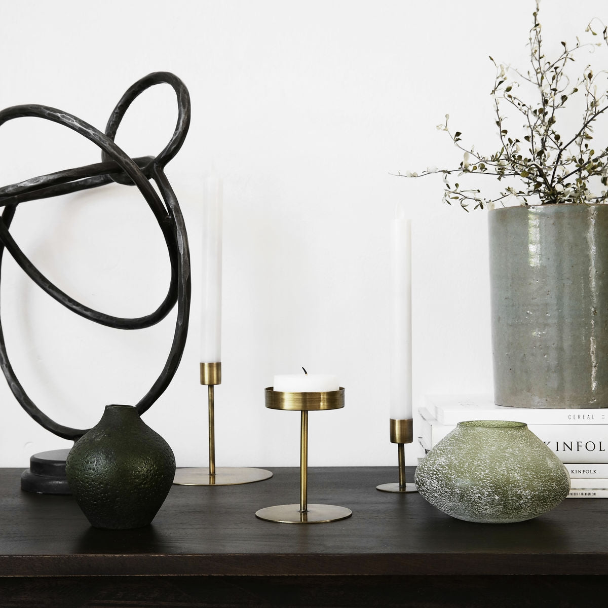 Anit Candleholder- House Doctor - Kuldne Küünlajalg - snug.ee